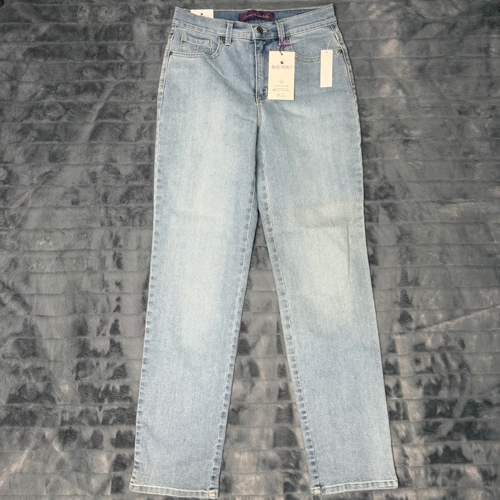 Gloria Vanderbilt Amanda Slimming Jeans Zermatt Light Wash Tapered Leg 6 Average